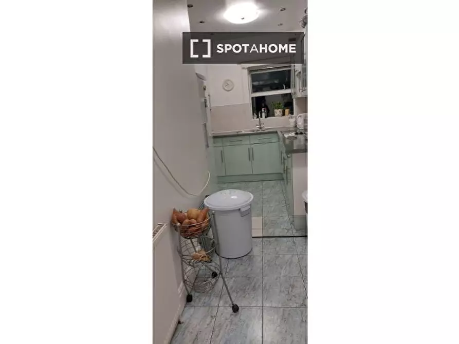 Immagine 7 di Camera condivisa in affitto  in Salisbury Ave a Barking
