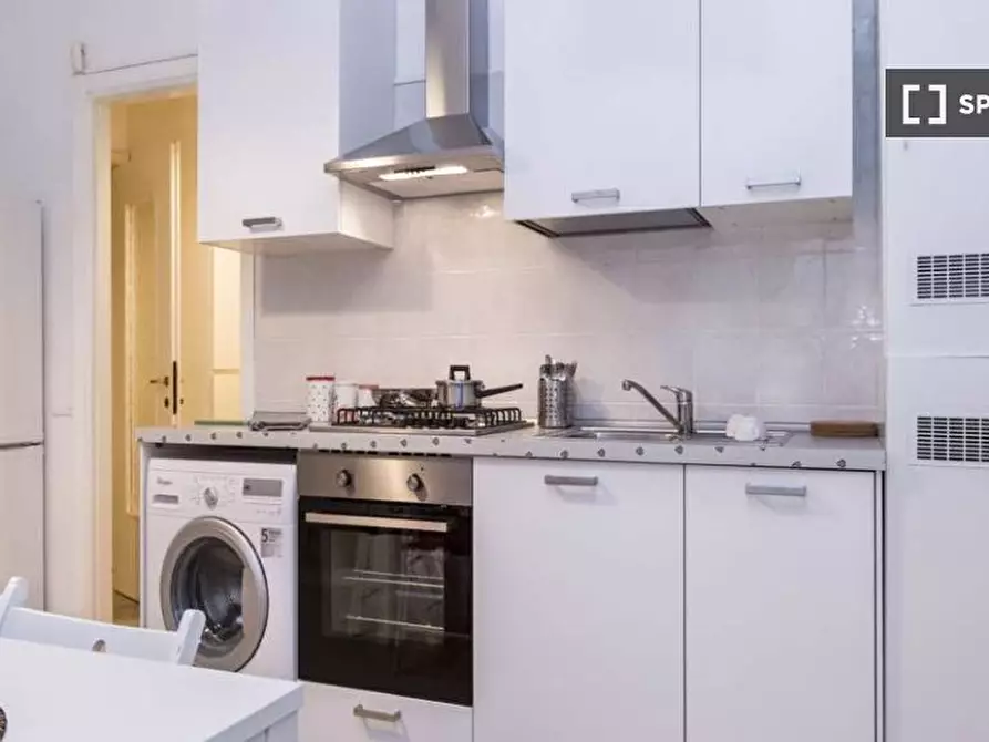 Immagine 9 di Camera condivisa in affitto  in Viale Monte Santo a Milano