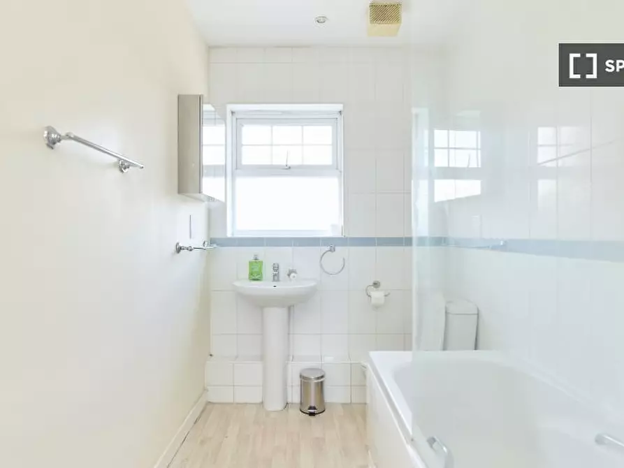 Immagine 16 di Appartamento in affitto  in Butler Close a Barnet