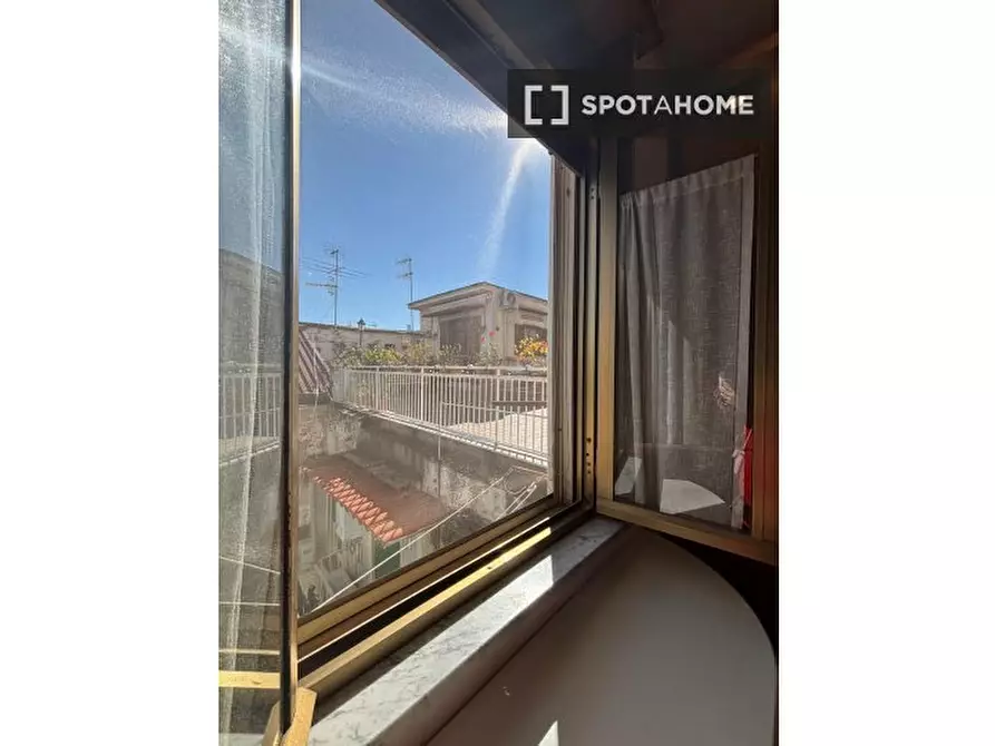 Immagine 3 di Ufficio in affitto  in Via Santa Teresa degli Scalzi a Napoli