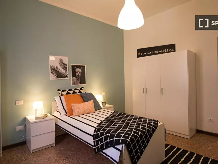 Immagine 2 di Camera condivisa in affitto  in Pasubio/C a Brescia