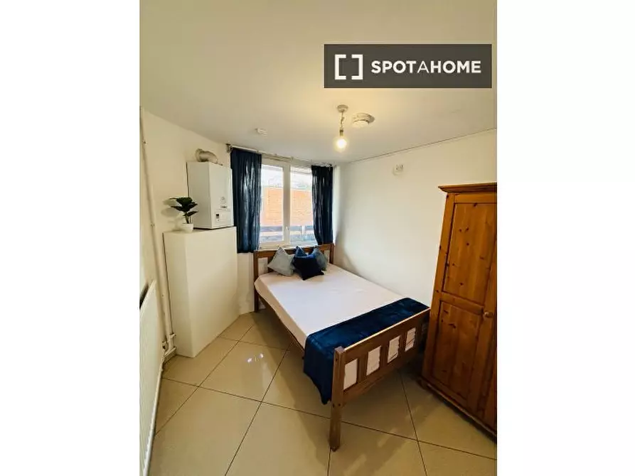Immagine 1 di Camera condivisa in affitto  in Carey Gardens a Lambeth