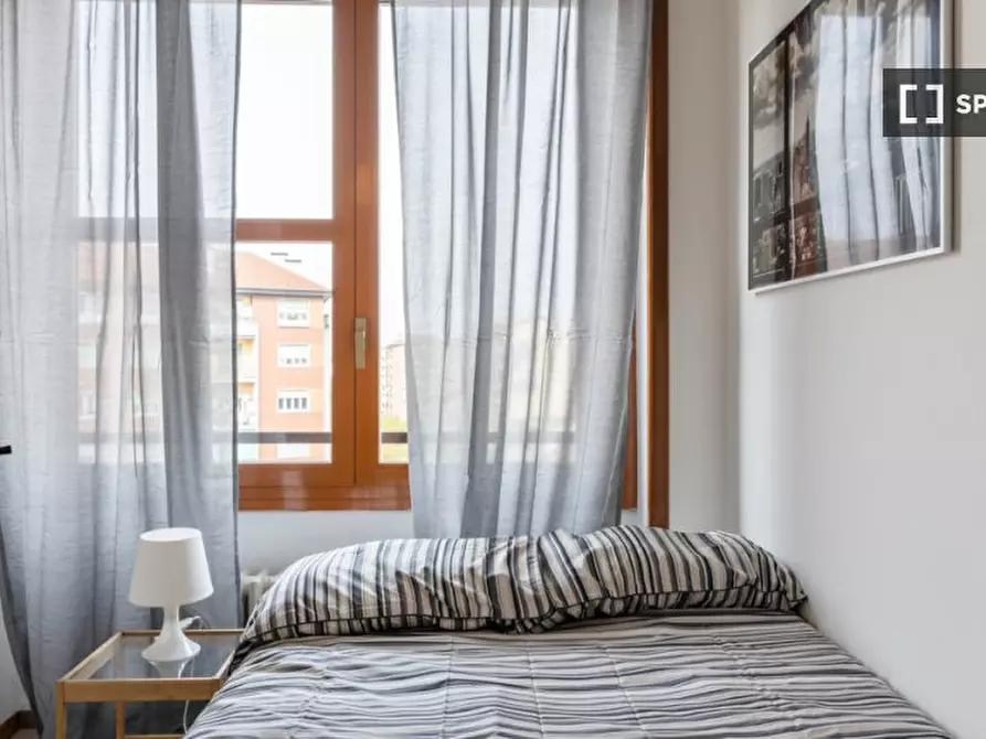 Immagine 3 di Camera condivisa in affitto  in Piazza Bolivar a Milano