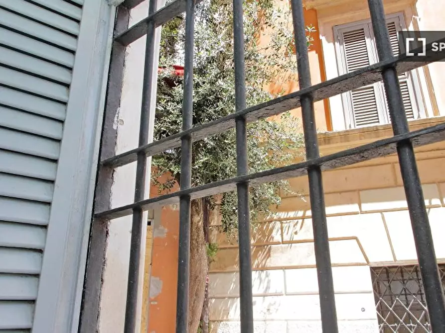 Immagine 14 di Ufficio in affitto  in Via della Fonte D'Olio a Roma