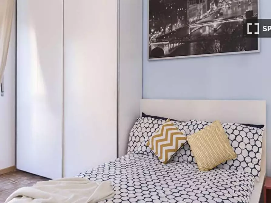 Immagine 1 di Camera condivisa in affitto  in Via delle Acacie Milan a Buccinasco