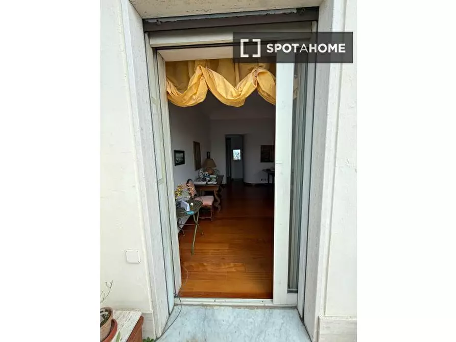 Immagine 11 di Appartamento in affitto  in Via Miramare a Genova
