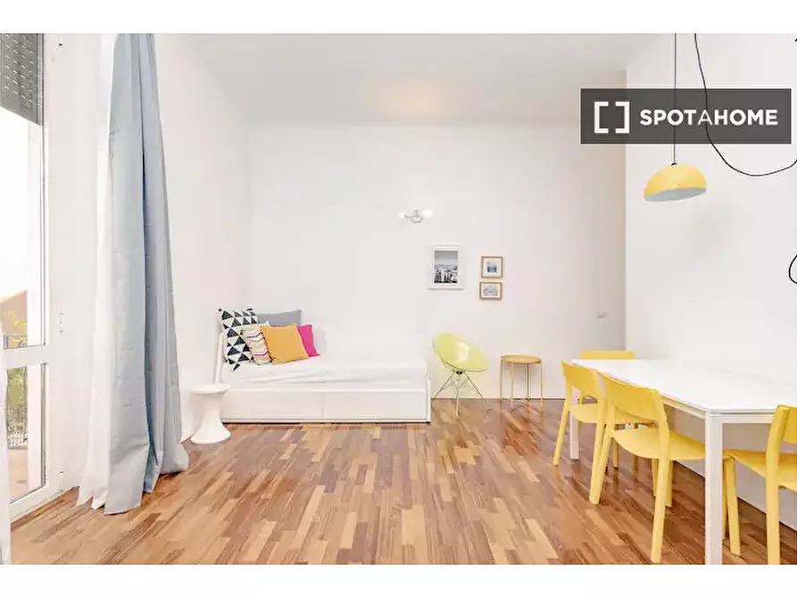 Immagine 16 di Appartamento in affitto  in Via Giambellino a Milano