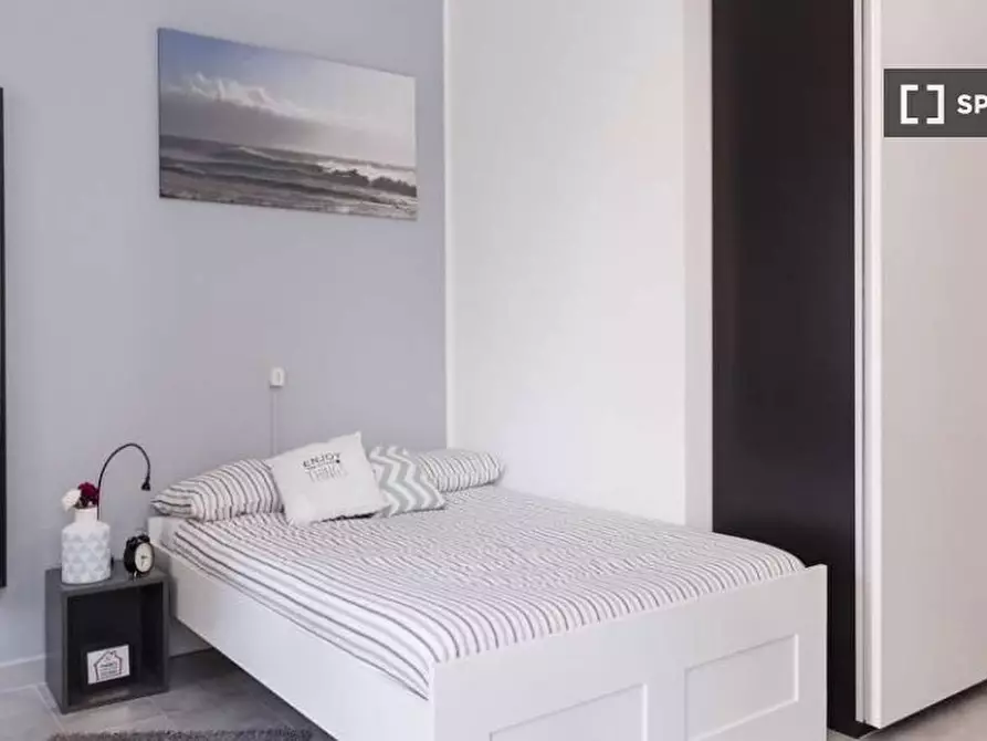 Immagine 1 di Camera condivisa in affitto  in Via Dei Mandorli Milan a Corsico