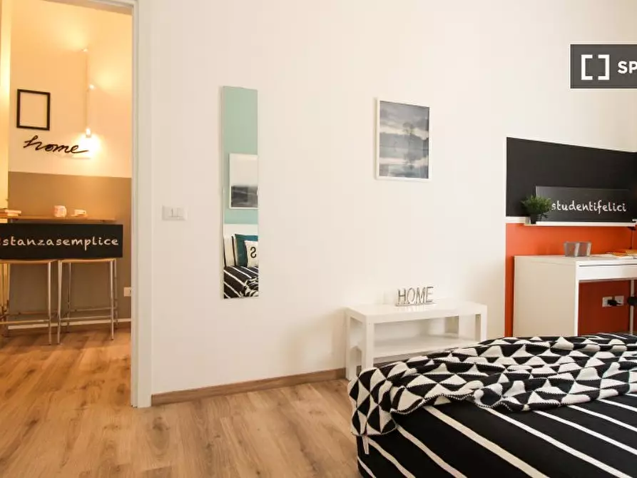 Immagine 2 di Camera condivisa in affitto  in Monte Ortigara a Brescia