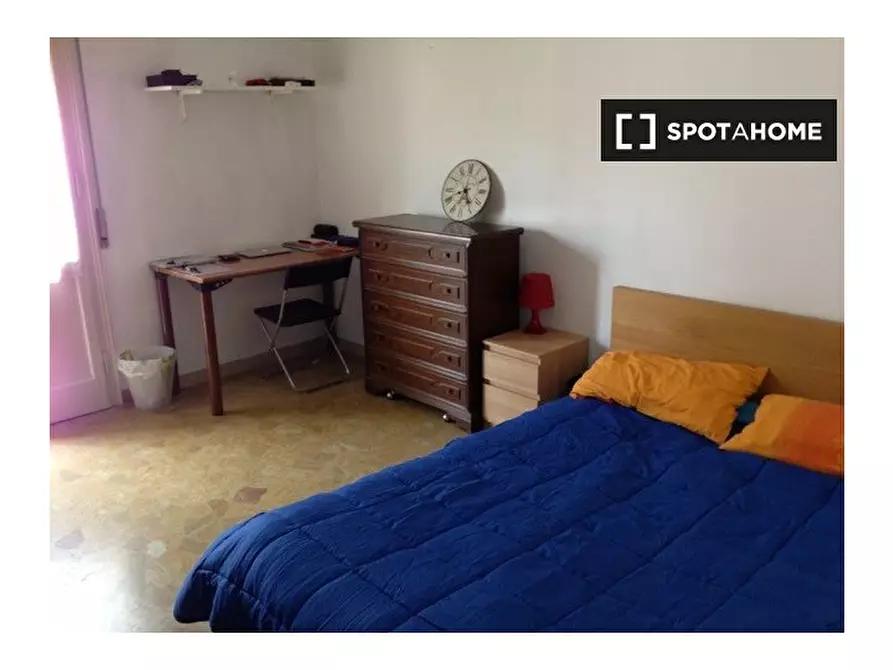 Immagine 1 di Camera condivisa in affitto  in Via Filippo Turati a Bologna
