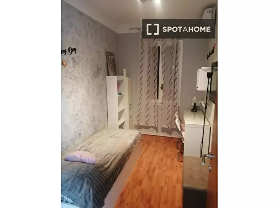 Immagine 4 di Appartamento in affitto  in Via Achille Casanova a Bologna