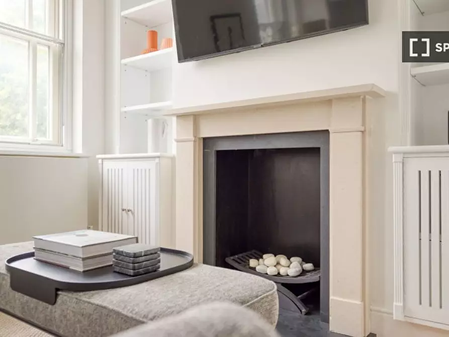 Immagine 3 di Appartamento in affitto  in Hugh St a 