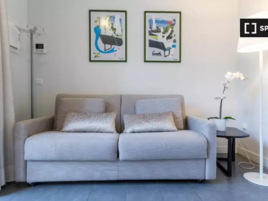 Immagine 2 di Appartamento in affitto  in Via Bernardino Biondelli a Milano