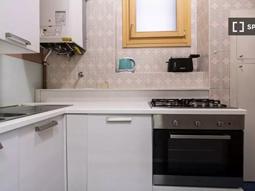 Immagine 19 di Appartamento in affitto  in Via Castiglione a Bologna