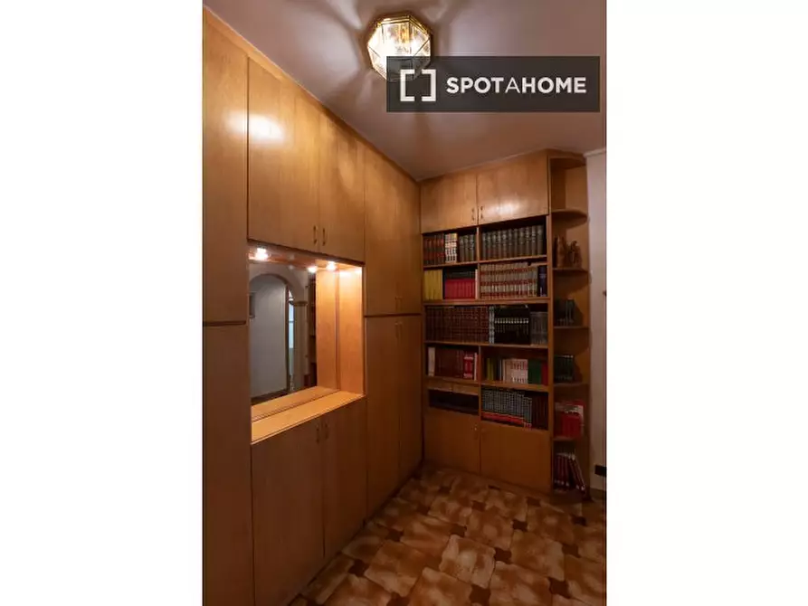 Immagine 10 di Appartamento in affitto  in Via di Casal Bertone a Roma