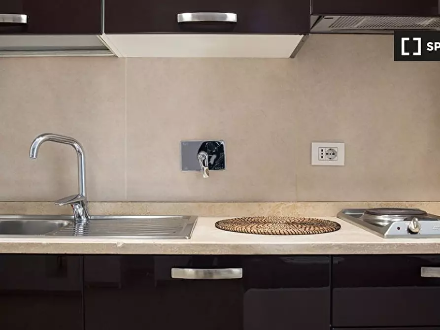 Immagine 2 di Ufficio in affitto  in Via Prenestina a Roma