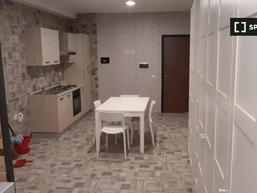 Immagine 4 di Ufficio in affitto  in Via Pasubio a Bologna