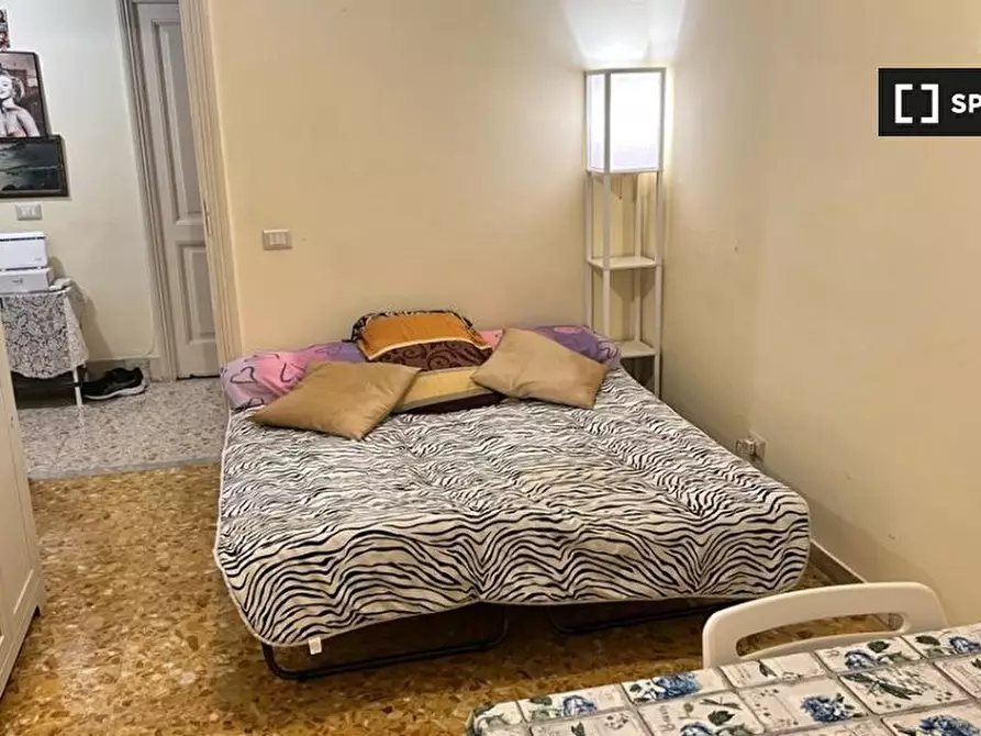 Immagine 4 di Camera condivisa in affitto  in Via Sebastiano Veniero a Roma