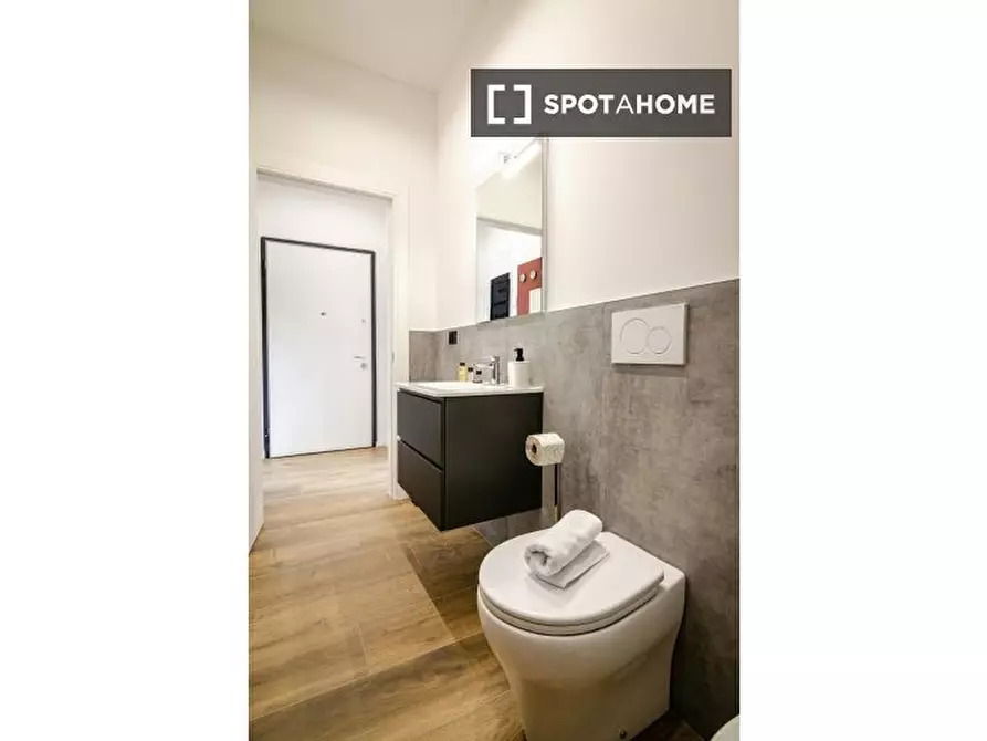 Immagine 11 di Ufficio in affitto  in Via Emilia Ponente a Bologna