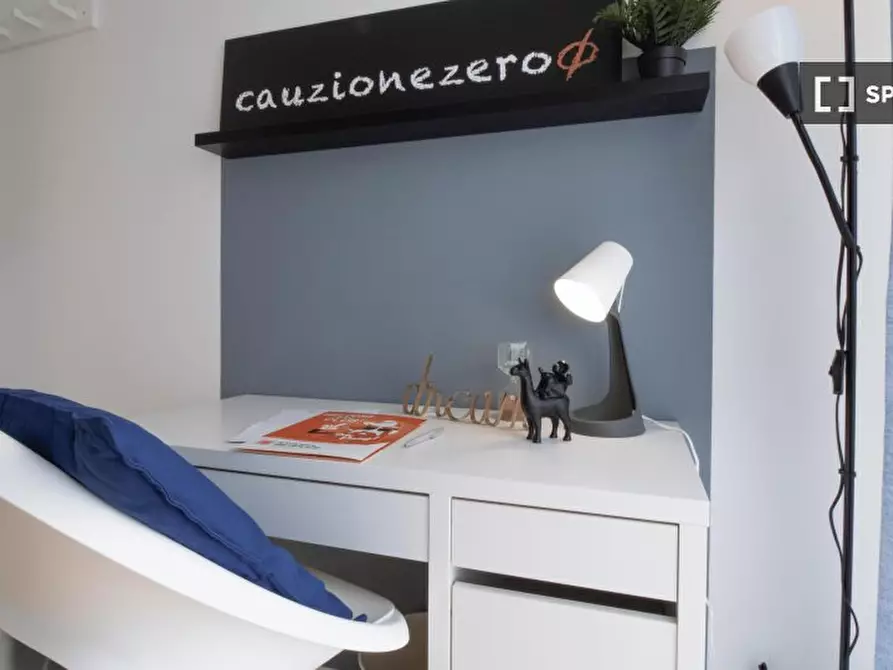 Immagine 4 di Camera condivisa in affitto  in Via Piobesi n. a Torino