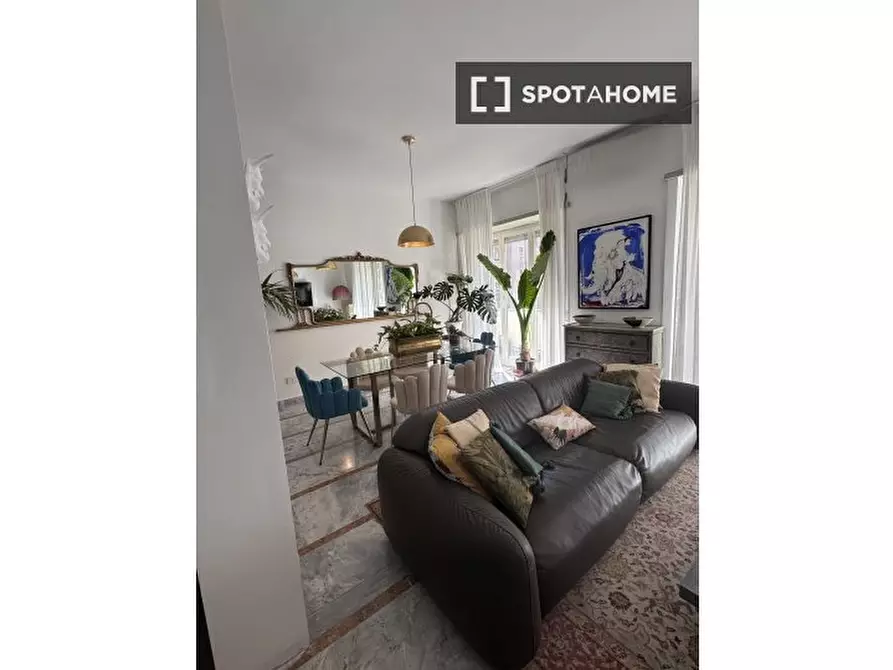 Immagine 6 di Appartamento in affitto  in Via Tolero a Roma
