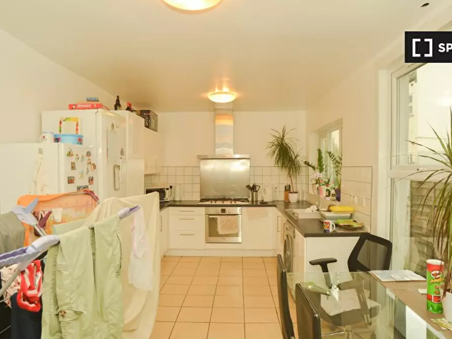 Immagine 5 di Camera condivisa in affitto  in Prince Regent Ln a East Ham