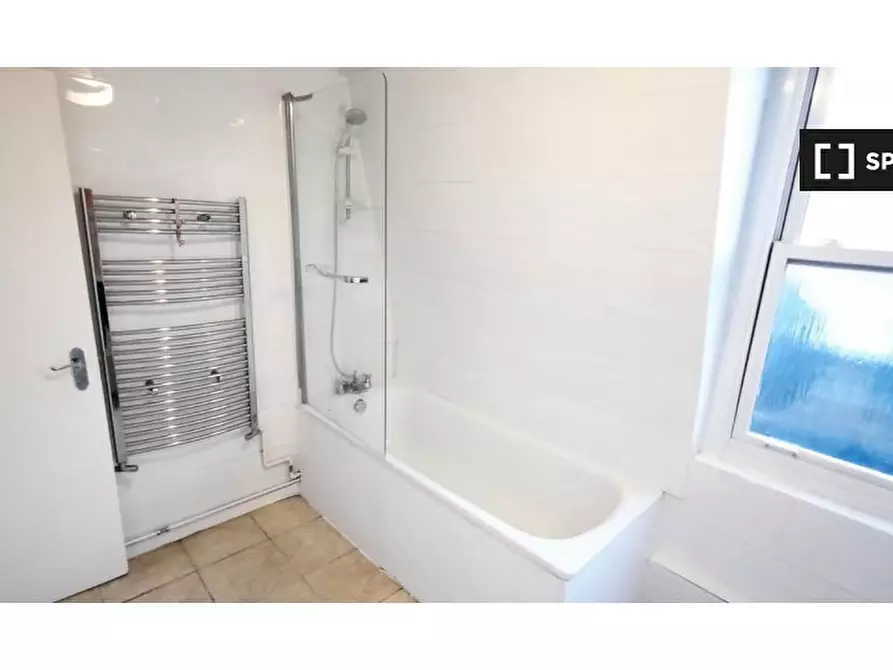 Immagine 5 di Camera condivisa in affitto  in Fulham Ct a Hammersmith