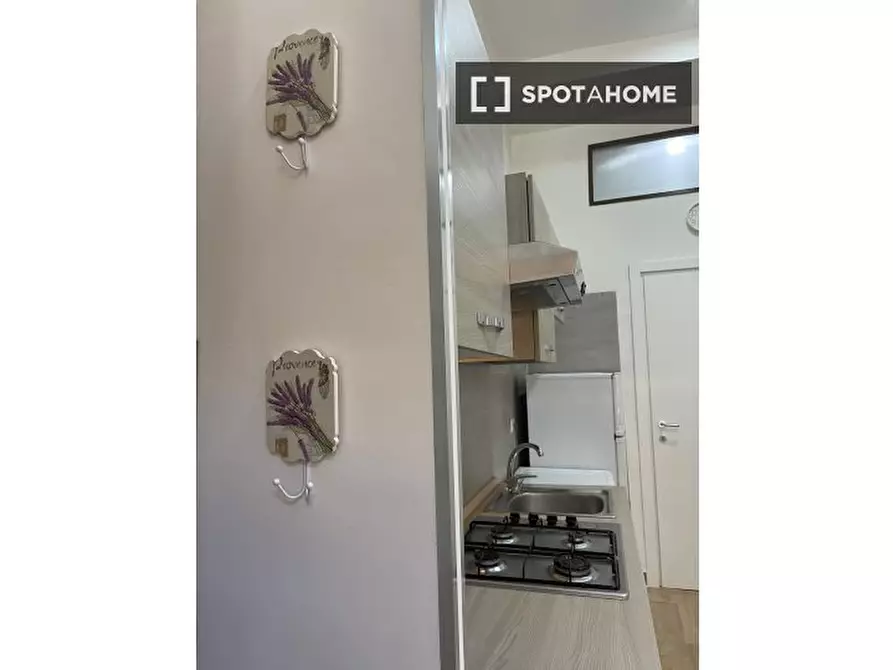 Immagine 11 di Appartamento in affitto  in Via Salaiolo All'Orte del Conte a Napoli