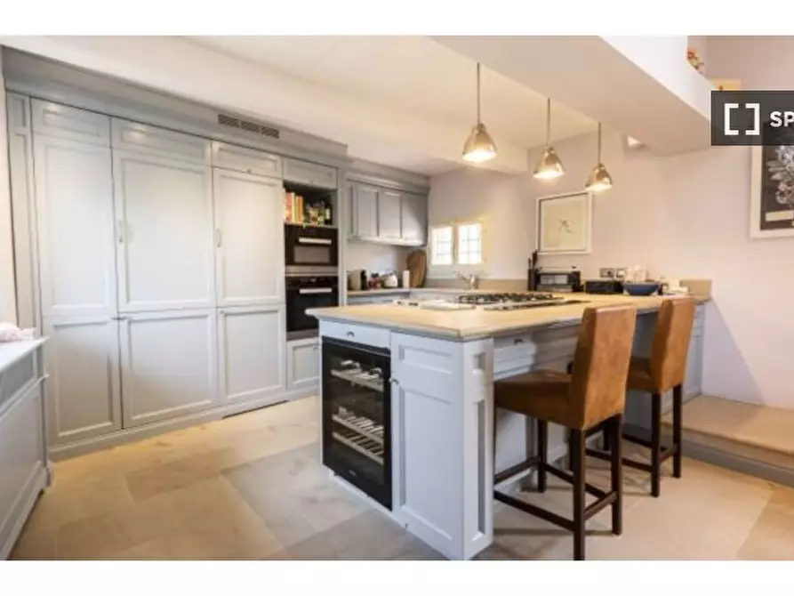 Immagine 10 di Appartamento in affitto  in Costa dei Magnoli a Firenze