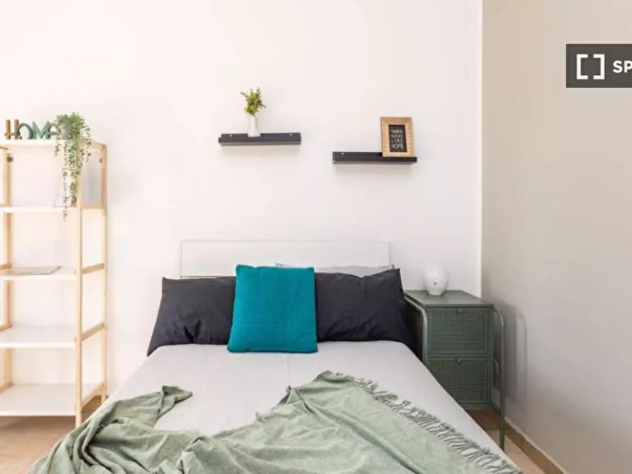 Immagine 4 di Camera condivisa in affitto  in Via Arcivescovo Romilli a Milano