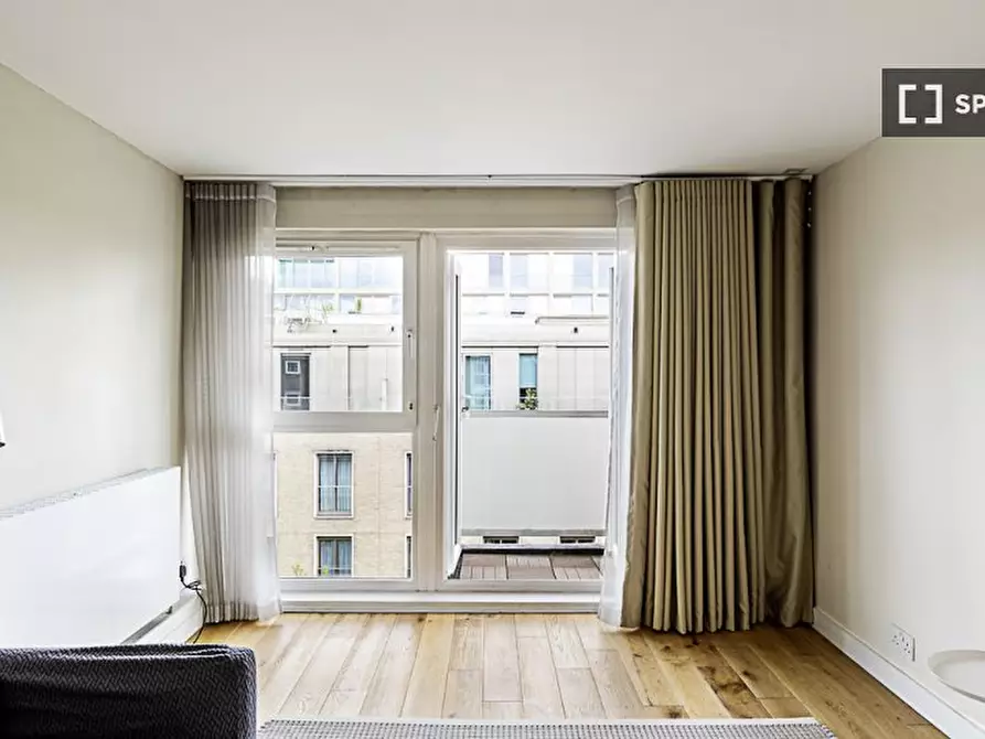 Immagine 11 di Appartamento in affitto  in Flat a 