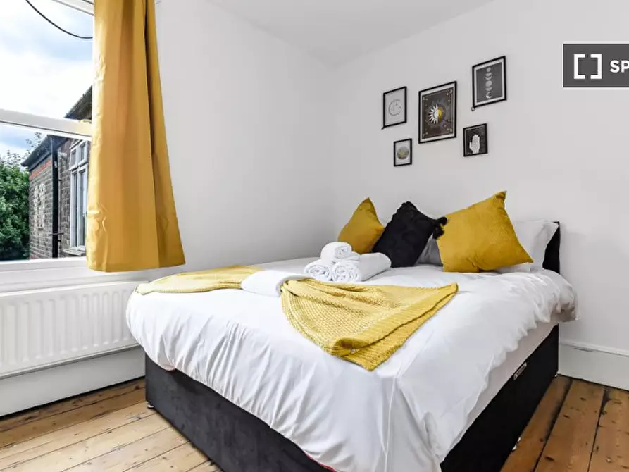 Immagine 6 di Appartamento in affitto  in Richmond Rd a Tottenham
