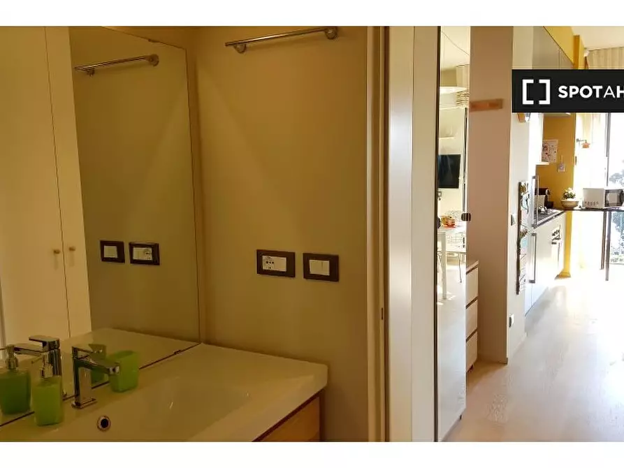 Immagine 11 di Appartamento in affitto  in Via Aurelia a Genova