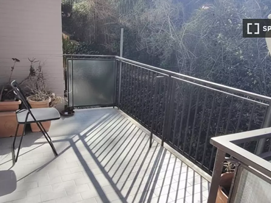 Immagine 5 di Camera condivisa in affitto  in Via Lero, 00144 Roma RM, Italy a Roma