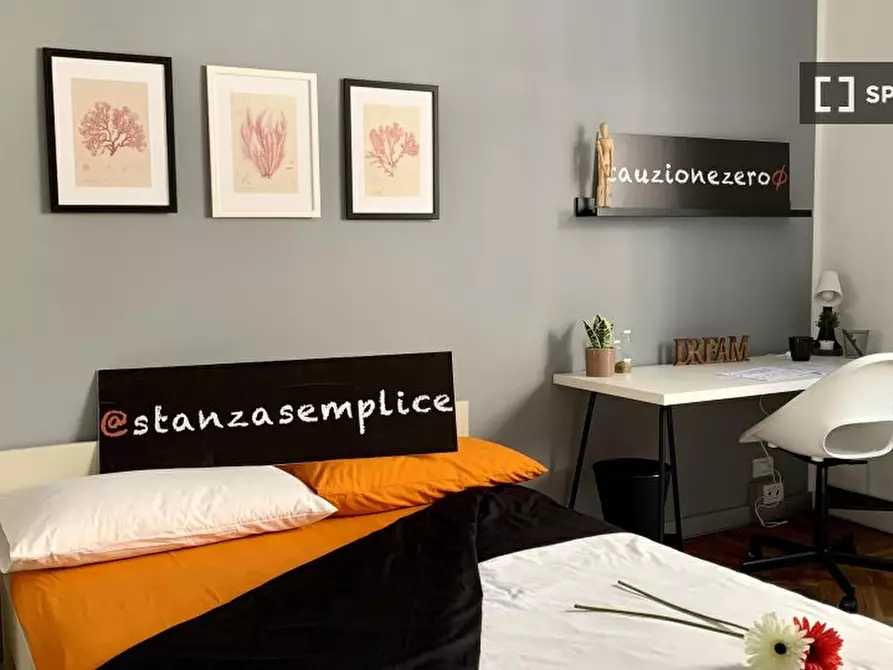 Immagine 2 di Camera condivisa in affitto  in Via Sant'Agostino n. a Torino