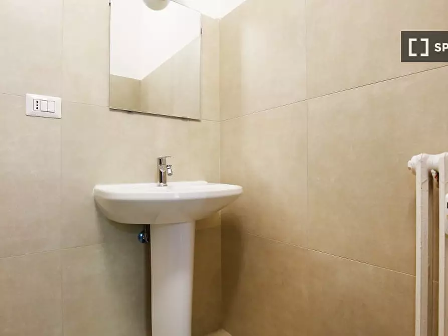 Immagine 16 di Camera condivisa in affitto  in Via Carlo Marx a Milano