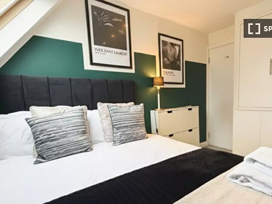 Immagine 11 di Appartamento in affitto  in D Greyhound Rd a Hammersmith