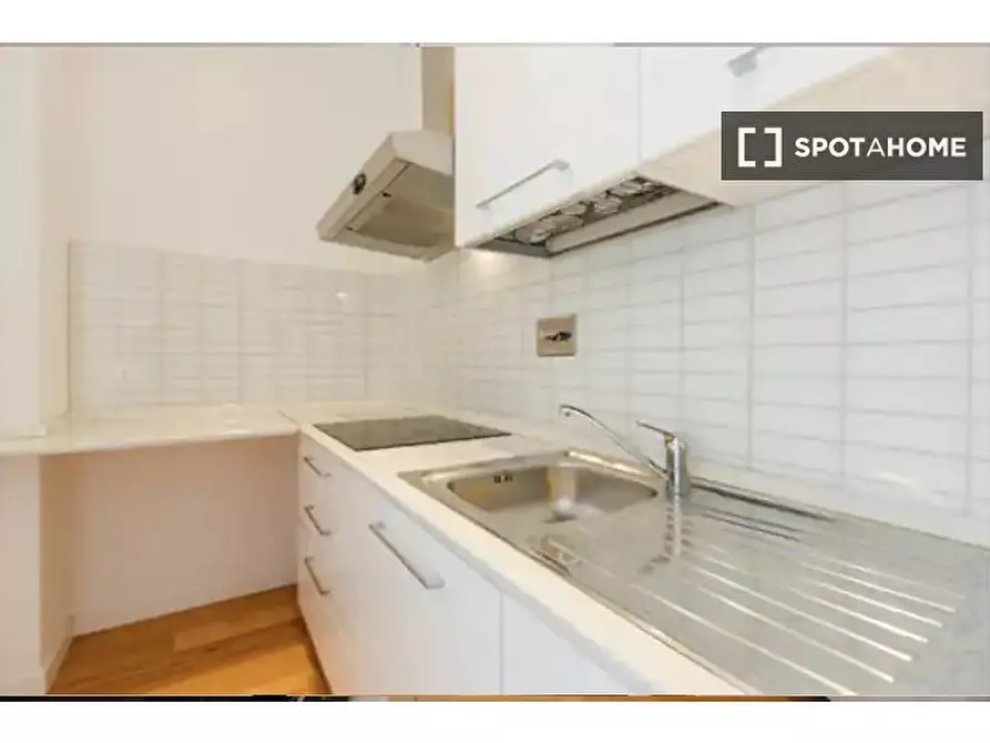 Immagine 9 di Appartamento in affitto  in Via Como a Roma