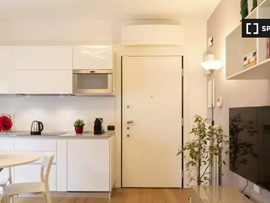 Immagine 5 di Appartamento in affitto  in Via Rimini a Milano