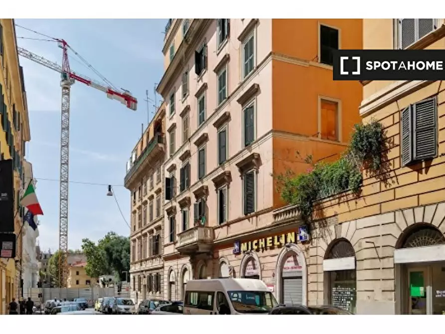 Immagine 7 di Appartamento in affitto  in Via Petrarca a Roma