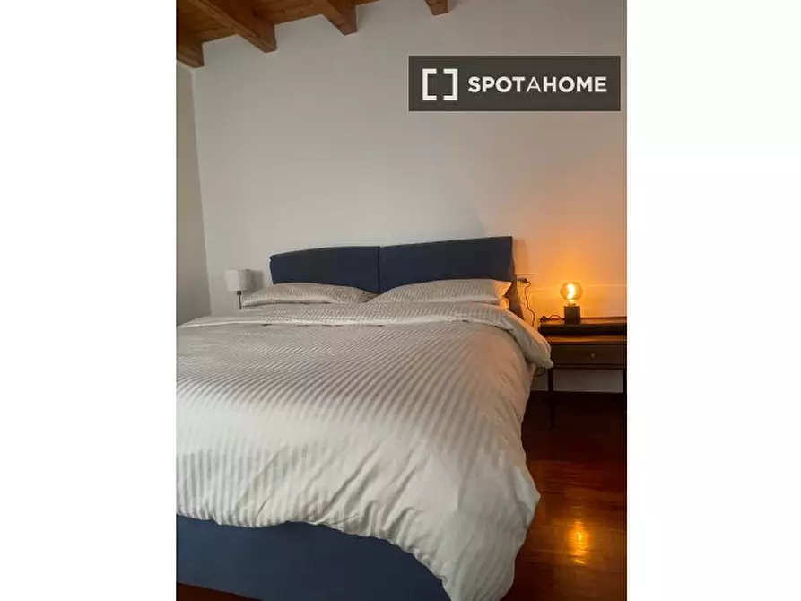 Immagine 4 di Appartamento in affitto  in Alzaia Naviglio Grande a Milano
