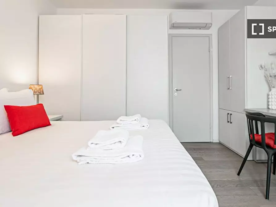 Immagine 19 di Appartamento in affitto  in Viale BlignyA a Milano