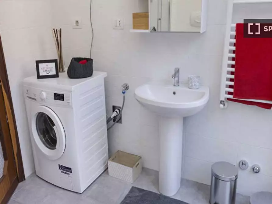 Immagine 19 di Camera condivisa in affitto  in Viale Giovanni Vicini a Bologna