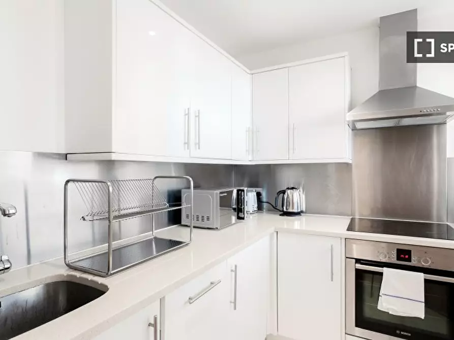 Immagine 6 di Appartamento in affitto  in Apartment a Kensington