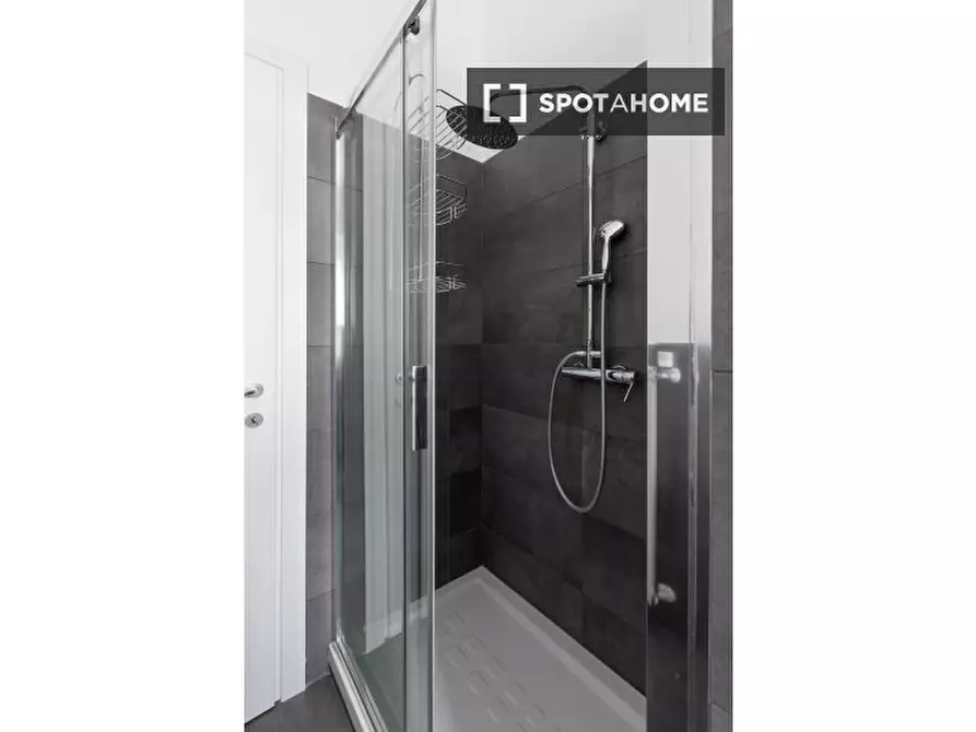 Immagine 7 di Appartamento in affitto  in Via Macedonia a Roma