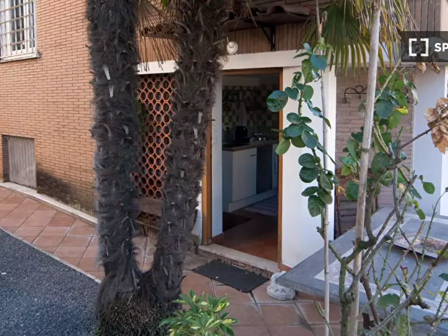 Immagine 9 di Appartamento in affitto  in Via della Cisa a Roma