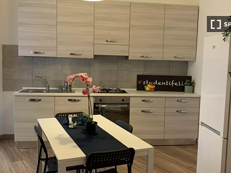 Immagine 5 di Camera condivisa in affitto  in Via Caraglio a Torino