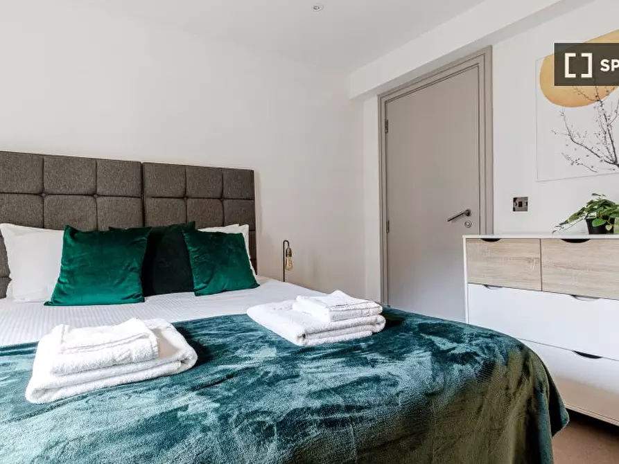 Immagine 5 di Appartamento in affitto  in Apartment a Kensington