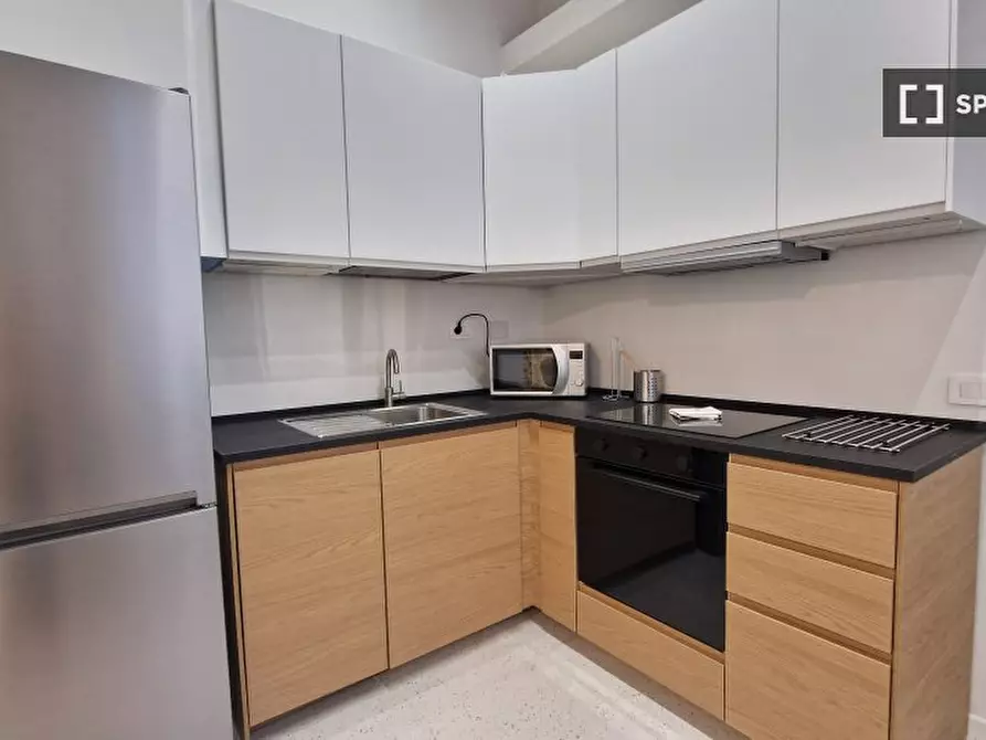 Immagine 8 di Appartamento in affitto  in Via della Mola Dei Fiorentini a Roma