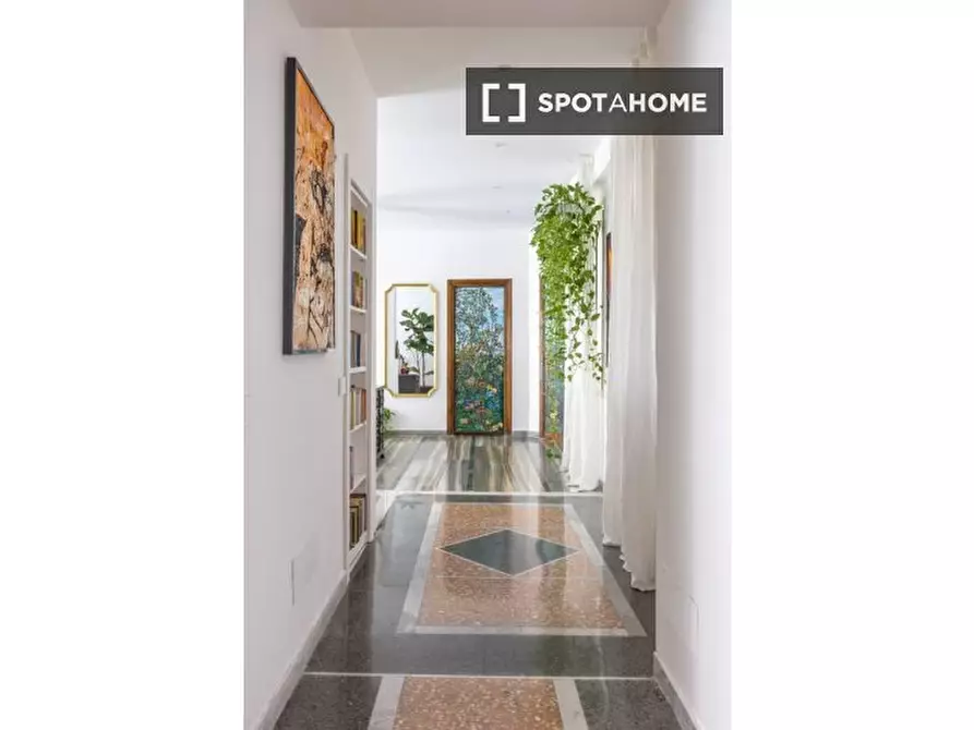 Immagine 9 di Appartamento in affitto  in Via Tolero a Roma